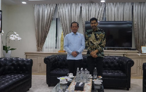 Mualem Minta Dukungan Menteri LHK untuk Dana Abadi Kombatan dan Korban Konflik