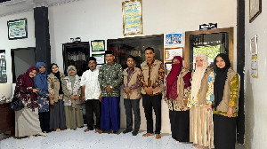 Sertifikasi Halal On The Spot: Sosialisasi dan Pengawasan Halal di Dayah Babul Maghfirah
