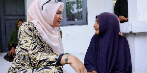 Kunker ke Pulo Aceh, Kak Na Semangati Lansia