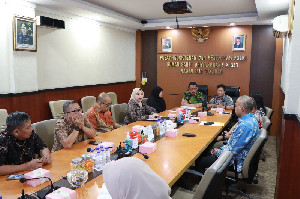 RS Bhayangkara Polri Terima Kunjungan Koroner Kedubes Inggris Bahas Repatriasi Jenazah