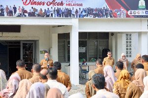 Sekretaris Dinsos Aceh Pimpin Apel Pagi, Ingatkan Disiplin dan Profesionalisme