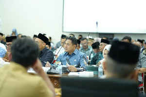 Teuku Nanta Muda Hadiri RDPU Perubahan Qanun Baitul Mal di DPRA