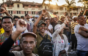 Krisis di Madagaskar: Protes Meluas, Presiden Kabur, Militer Kendalikan Negara