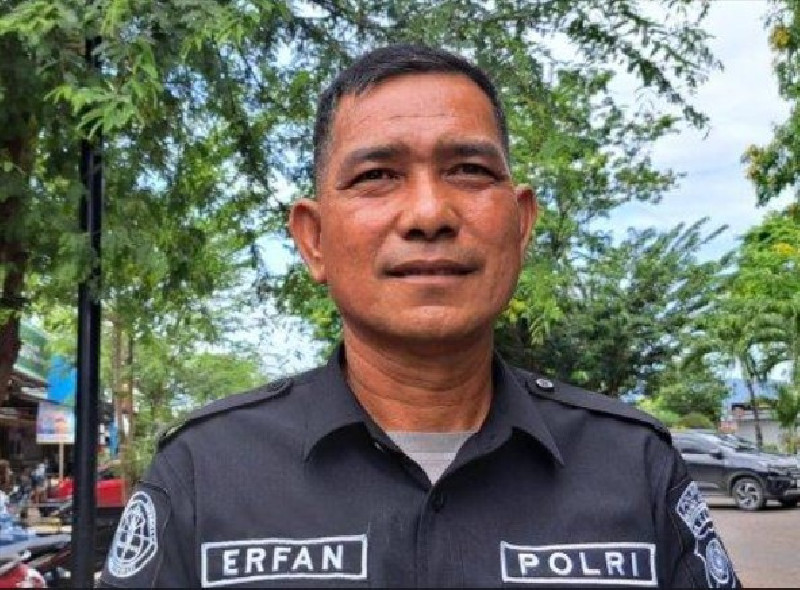 Aksi Wanita Tidak Berbusana Berkendara di Banda Aceh Dihentikan Polisi