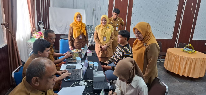 Dukung Pilchiksung, Disdukcapil Banda Aceh Mulai Jemput Bola Rekam KTP ke Sekolah