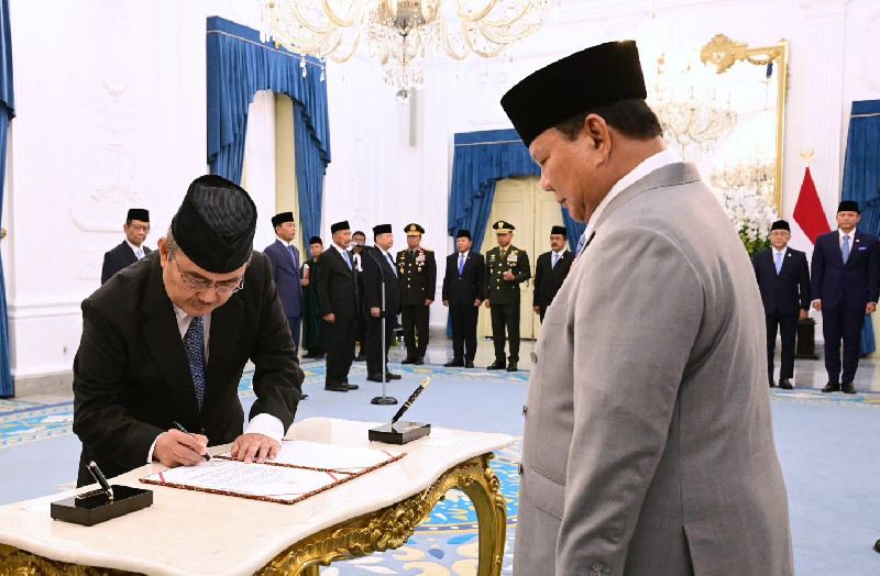 Presiden Prabowo Lantik Komisi Percepatan Reformasi Polri di Istana Merdeka