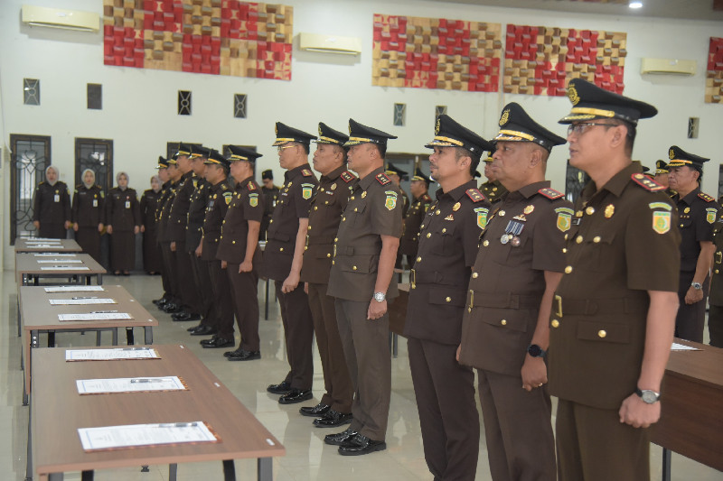 Kajati Aceh Lantik Wakajati, 5 Asisten, dan 15 Kajari