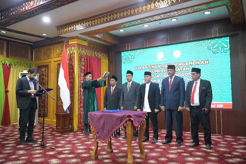 Gubernur Aceh Lantik Ketua dan Anggota Baitul Mal Aceh 2025-2030