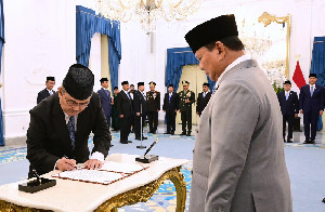 Presiden Prabowo Lantik Komisi Percepatan Reformasi Polri di Istana Merdeka