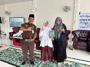 Santri di Bireuen Sambut Hangat Program Jaksa Masuk Dayah