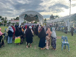 3.900 Paket Pangan Murah Ludes di Tiga Lokasi Banda Aceh
