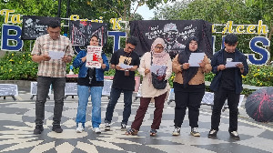 Koalisi Masyarakat Sipil Gelar Aksi di Taman Sari Tolak Soeharto Jadi Pahlawan Nasional