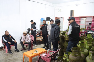 Atasi Kelangkaan LPG 3 Kg, Tim Polres Aceh Tengah Sidak Ke Lapangan