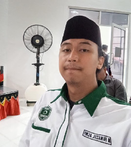 Anugerah Adat untuk Mendagri Dinilai Langkah Strategis Perkuat Hubungan Aceh-Pusat