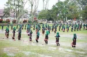Ketika Cinta Mengalahkan Hujan di HGN
