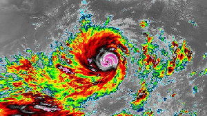 BMKG: Bibit Siklon Tropis 95B Menguat, Waspada Cuaca Ekstrem di Aceh dan Sekitarnya