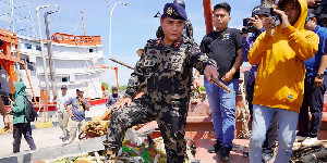 KKP Tangkap Kapal Ikan Vietnam di Laut Natuna, Selamatkan Potensi Rp22,6 Miliar