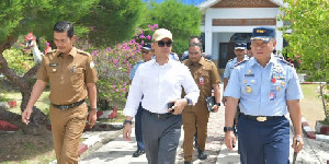 Transit di Aceh, Menlu Sugiono Bahas Isu Aceh dan Nasional