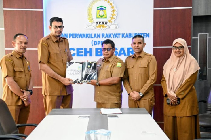 Pemkab Serahkan KUA PPAS untuk Dibahas DPRK Aceh Besar