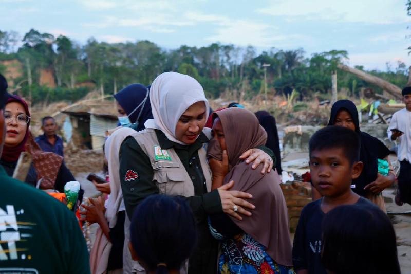 Akhirnya Tangis Kak Na Pecah, di Sekumur yang Hancur Lebur