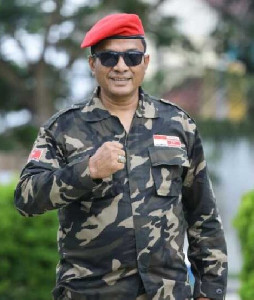 Khofifah Tinjau Pengungsian Pidie Jaya, Nyak Din Sampaikan Harapan Bantuan Berkelanjutan