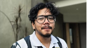 Mengenal Ferry Irwandi: Tak Banyak Bicara, Banyak Berbuat