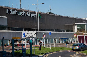 Penerbangan di Bandara Edinburgh Kembali Normal Usai Masalah IT