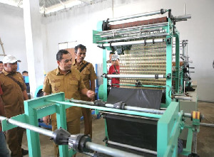 Wali Kota Lhokseumawe Dorong Optimalisasi Mesin Pengolahan Sampah di TPA Alue Lim