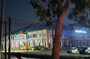 PLN Kerahkan Genset untuk Rumah Sakit dan Posko Pengungsian di Aceh Tamiang