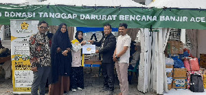 ASN-PPPK USK Salurkan Bantuan untuk Korban Banjir Aceh 2025