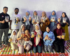 Akademisi UTU Bersama BEM FPIK Edukasi Peran Kemasan Produk untuk Nelayan di Aceh Barat