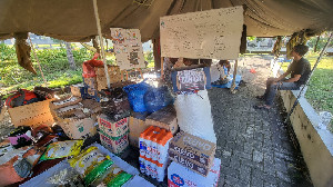 IKAPALA Dirikan Posko Donasi untuk Korban Banjir Aceh di Taman Sari Banda Aceh