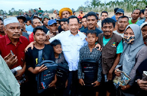 Tinjau Dampak Banjir Aceh Utara, Mendagri Salurkan Bantuan dan Dukung Pemulihan Ekonomi