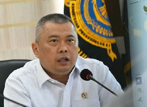 Waspada Cuaca Buruk, Menhub Dudy Minta Operator Utamakan Keselamatan Penumpang