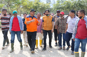 Belajar Kepemimpinan dari Mualem