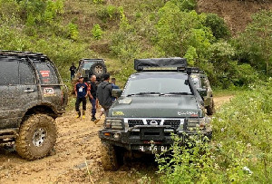 Komunitas Offroad Dampingi Bupati Gayo Lues Distribusikan Bantuan ke Lokasi Terputus