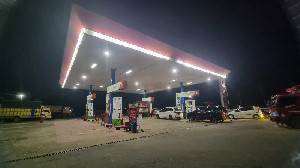 Masyarakat Mengeluh Pasokan BBM di Sejumlah SPBU Bireuen Kosong