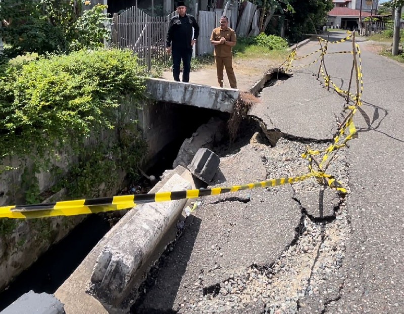 Jalan Longsor di Pango Raya Banda Aceh Akan Segera Diperbaiki