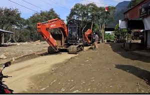 Setelah Dikritik Akhirnya PUPR Aceh Turunkan Alat Berat ke Aceh Tengah