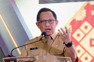 Satgas Gerak Cepat Bersihkan Lumpur Pascabanjir di Aceh Tamiang