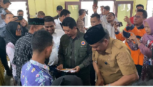 300 Korban Banjir di Bireuen Terima DTH Rp 600 Ribu Per Bulan