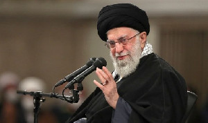 Khamenei Tuding Trump Bertanggung Jawab atas Ribuan Korban Tewas dalam Aksi Protes Iran