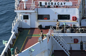 Tanker Minyak Diduga Armada Bayangan Rusia Dicegat Angkatan Laut Prancis