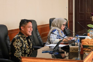 Pemkab Aceh Barat Bahas Nasib Honorer Non Database Bersama DPRK