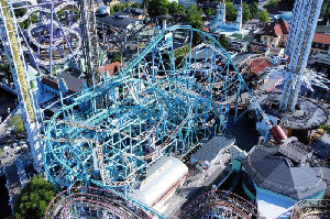 Kecelakaan Roller Coaster 2023: Pengadilan Swedia Denda Taman Gr&ouml;na Lund Rp9,8 Miliar