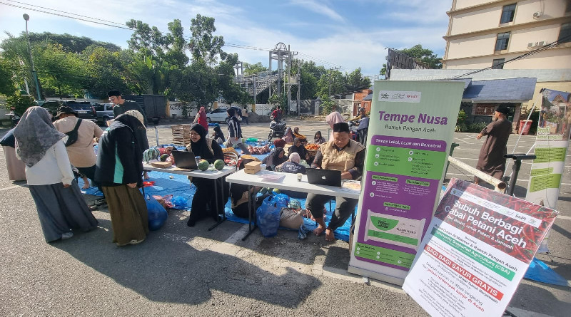 Belanja Sambil Berbagi, Masjid Oman Al-Makmur Gelar Bazar Sayur Bantu Petani Penyintas Bencana