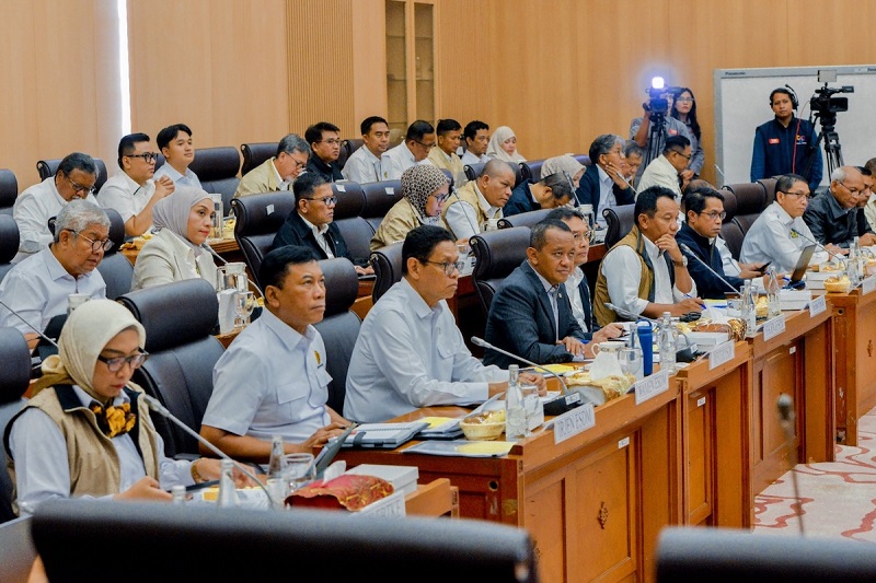 Genjot Lifting Minyak, Menteri ESDM Bakal Terbitkan Izin 45 Ribu Sumur Rakyat