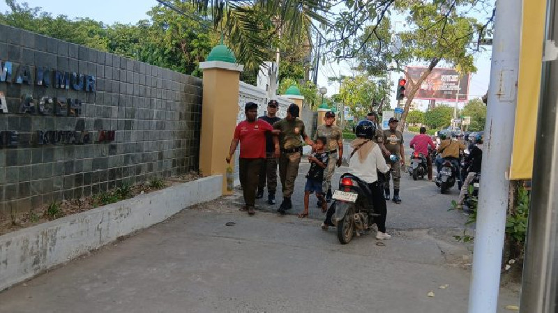 Demi Keselamatan dan Ketertiban, Satpol PP/WH Banda Aceh Tertibkan Anak Pengelap Kaca