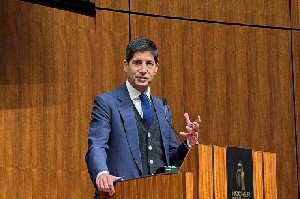 Trump Pilih Kevin Warsh Pimpin The Fed, Arah Suku Bunga Berpotensi Berubah