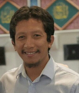 Ibnu Khaldun: Dari Bau Busuk hingga Asabiyyah Diniyyah